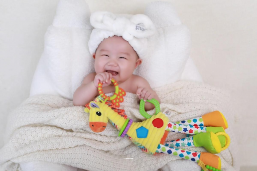 中卫1岁宝宝流鼻涕打喷嚏